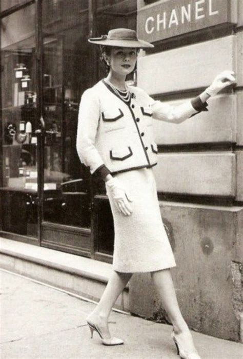 coco chanel 1954|who founded Chanel fashion brand.